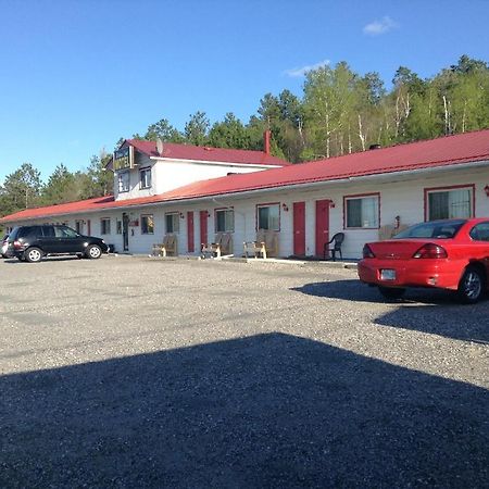 Richard Lake Motel Coniston Dış mekan fotoğraf