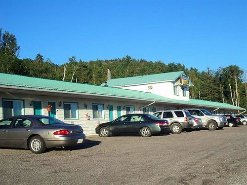 Richard Lake Motel Coniston Dış mekan fotoğraf