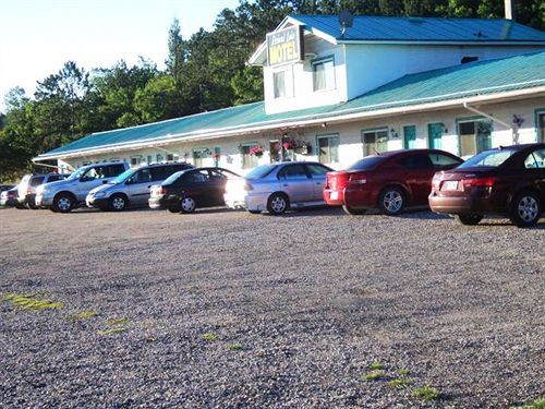 Richard Lake Motel Coniston Dış mekan fotoğraf